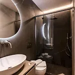 Colosseum Design Manzoni Metro Apartment Rome