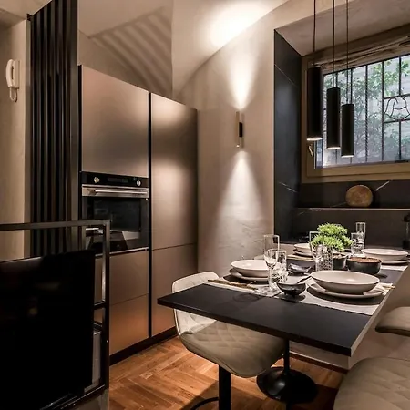 Colosseum Design Manzoni Metro Daire