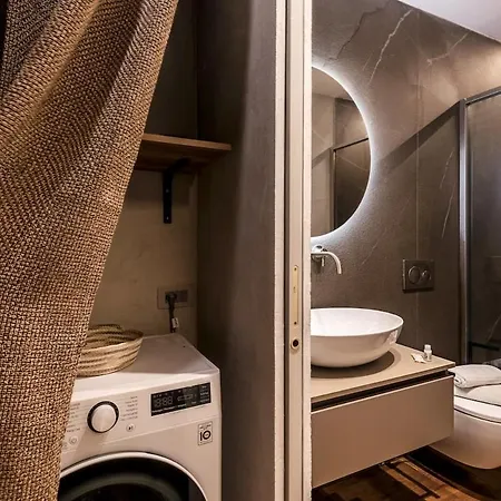 Colosseum Design Manzoni Metro