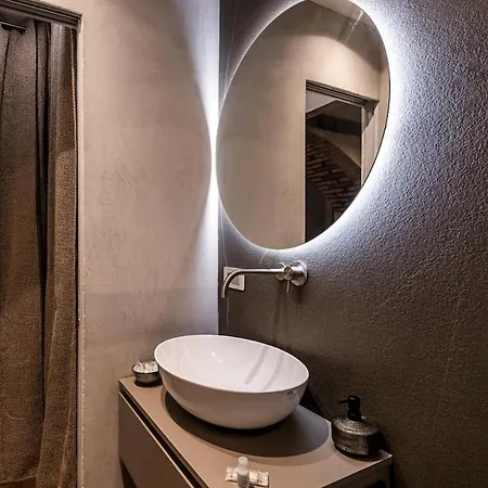 Daire Colosseum Design Manzoni Metro